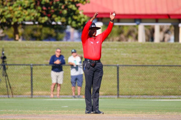 20211222 Umpire Vijaya Mallela signals six